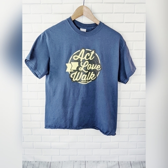 Gildan Blue Act Love Walk T Shirt Tee Top Men's Medium - Picture 1 of 5